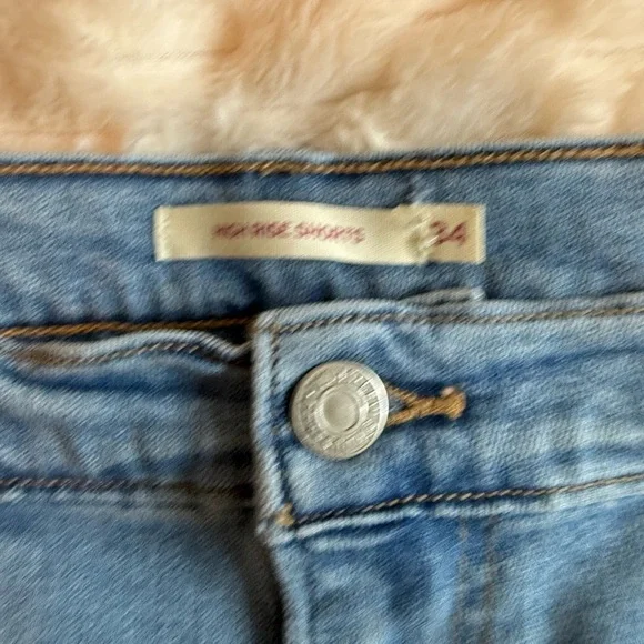 Levis Cutoff High Waisted Denim Shorts - Picture 3 of 6